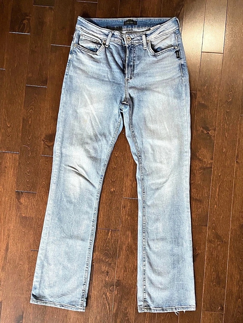 Silver Jeans Co. Avery Slim Boot. Straight Leg Jeans in Blue Waist W31/L33